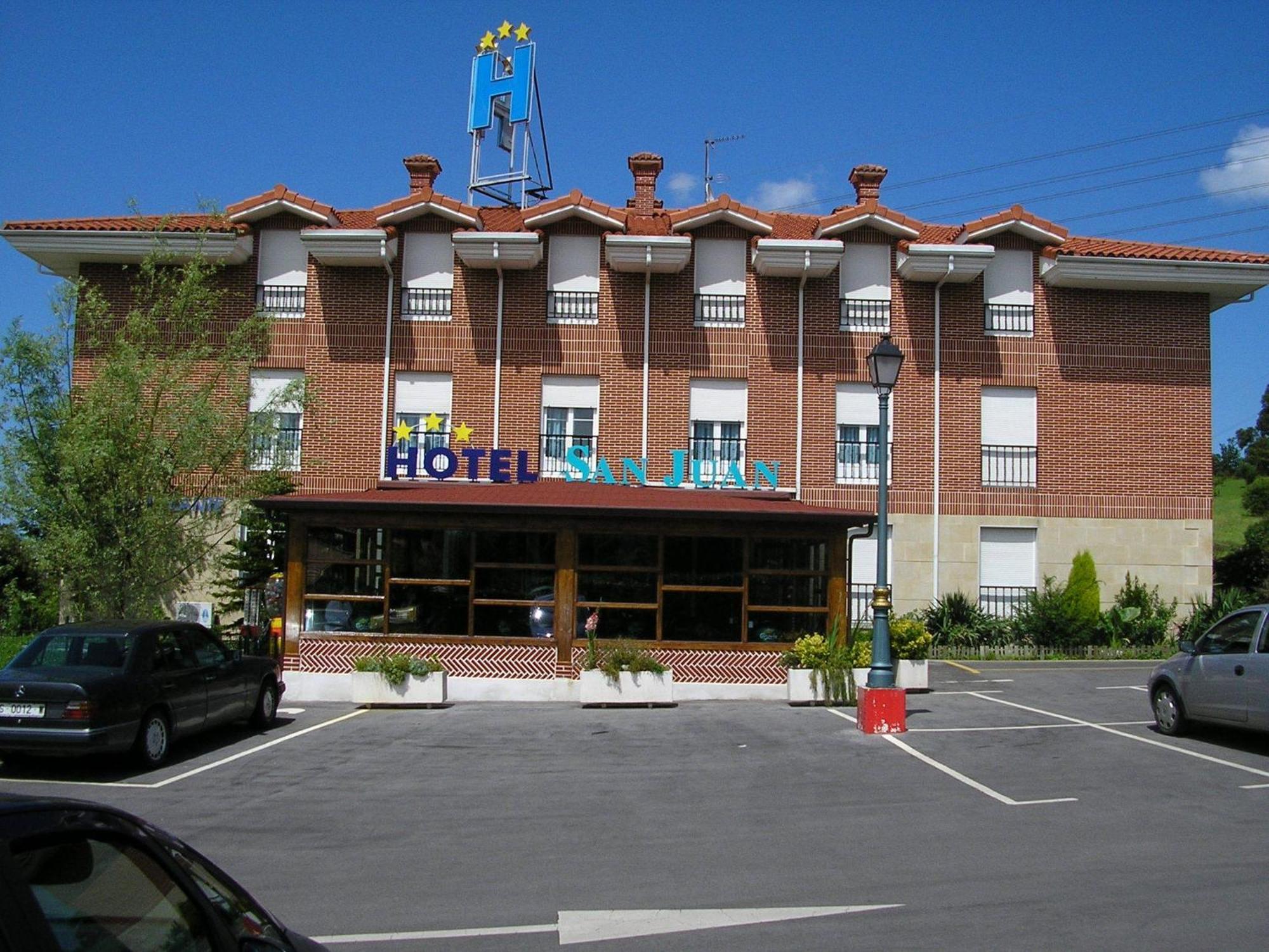 Hotel San Juan Revilla De Camargo Exteriér fotografie